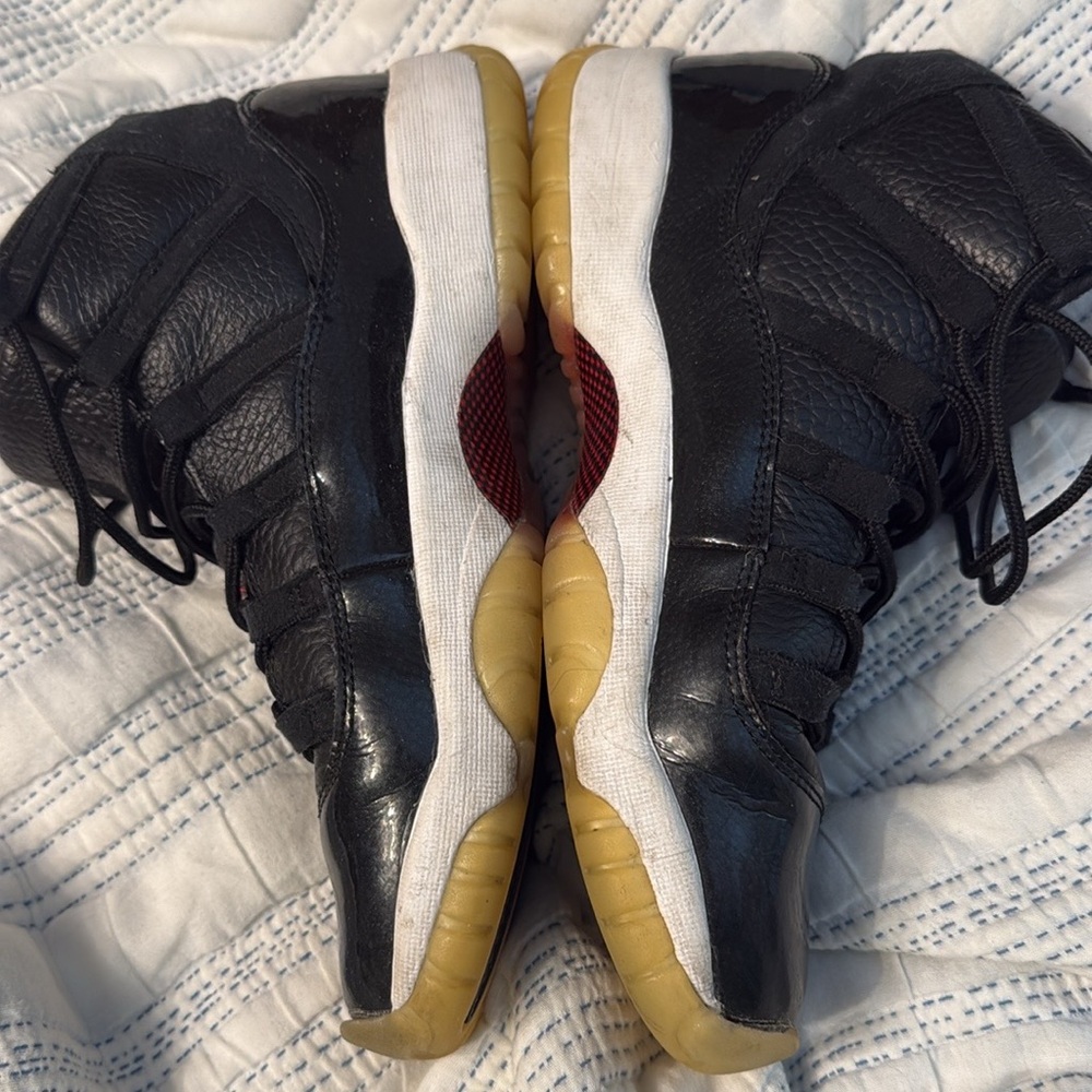 Nike Air Jordan 11 Retro 72-10